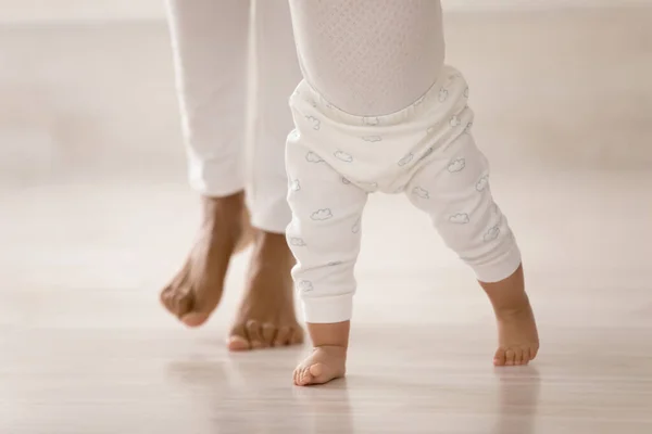 Close up of small toddler baby learn walking — Stock Photo, Image