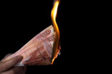 Kişi ruble yatay yakar
