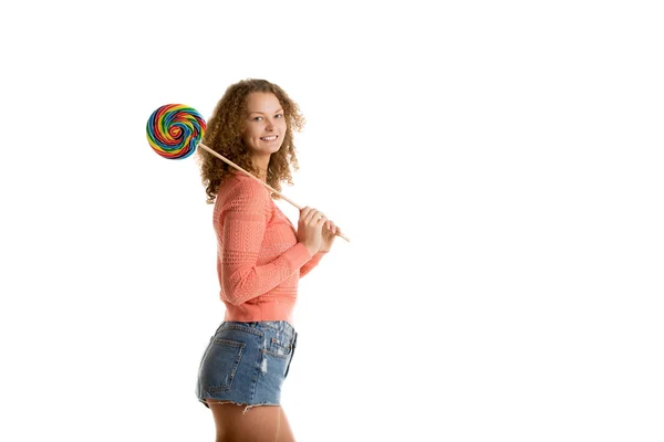 Menina carrega pirulito gigante — Fotografia de Stock