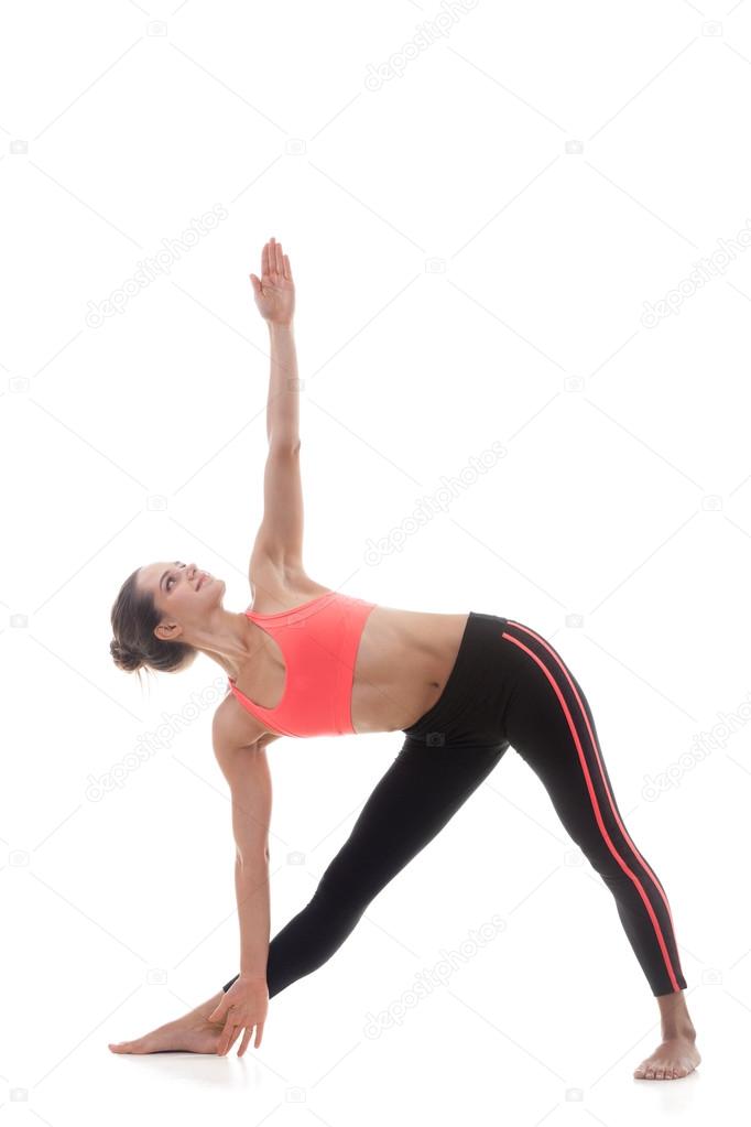 Utthita trikonasana (extended triangle pose)