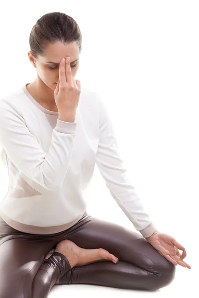 Yoga practice nadi shodhana pranayama — Stock Photo, Image