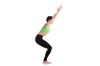 sandalye yoga pose