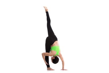 Urdhva prasarita eka padasana yoga teşkil