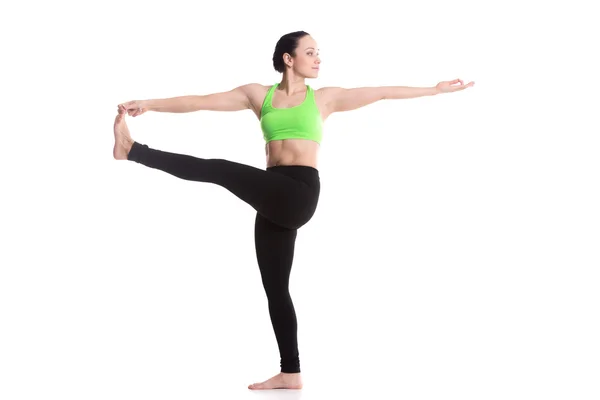 Uitgerekt hand greep grote teen yoga asana — Stockfoto