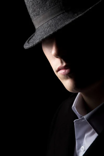 Misterioso uomo in cappello — Foto Stock