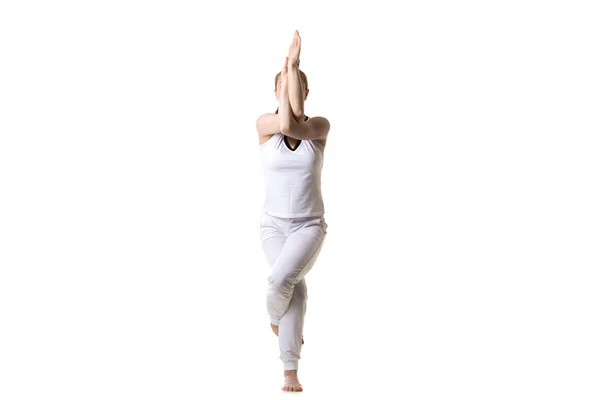 Postura de águila de yoga — Foto de Stock