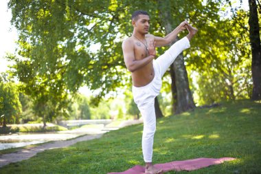  Utthita Hasta Padangushthasana yoga pose 