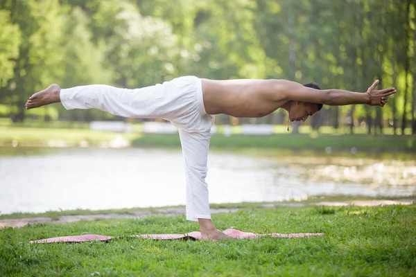 Virabhadrasana 3 — Stockfoto