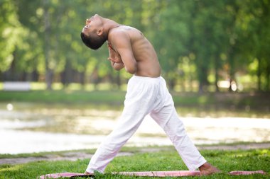 Parsavottanasana, step 2