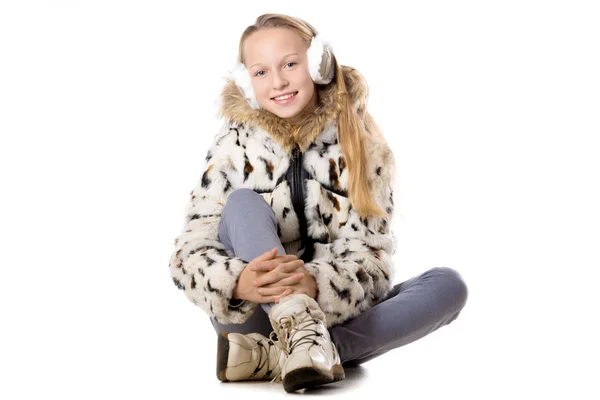 Happy girl in winter outfit — Stockfoto