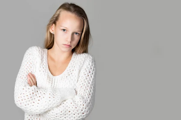 Menina com cara triste — Fotografia de Stock