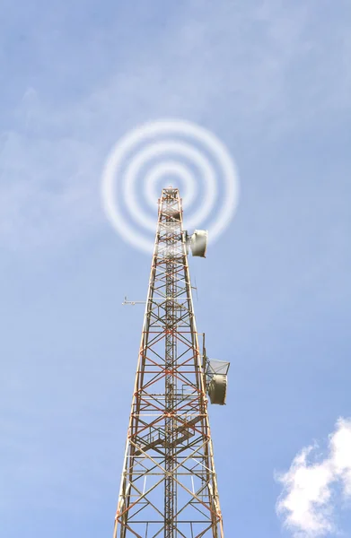 Torre de antena de comunicación —  Fotos de Stock