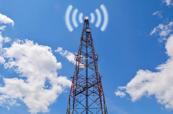 Iletişim anten Kulesi — Stok fotoğraf