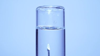 Tıp bilimadamı aşıyı rezilliğe karıştırdı. Laboratuvar Coronavirus, COVID-19, SARS-CoV-2, 2019-ncov 'a karşı aşı araştırması geliştiriyor. Klinik öncesi değerlendirme ve klinik faz denemeleri geliştirme testi