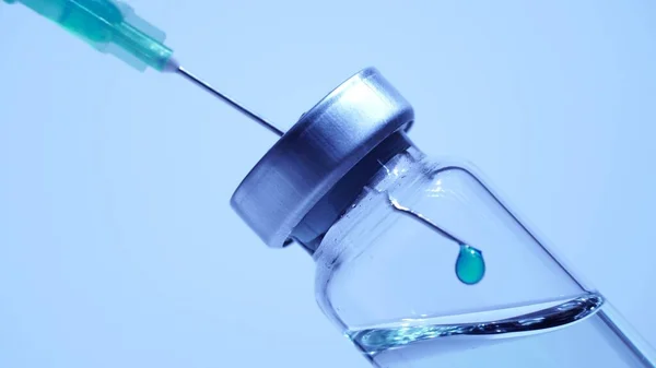 Orvostudós Összekeveri Vakcinát Aljassággal Coronavirus Elleni Vakcinát Fejlesztő Laboratórium Covid — Stock Fotó