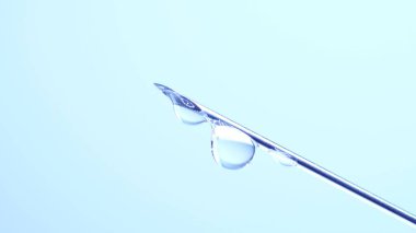 Steril şırıngadan damlayan aşı. Coronavirus 'a karşı tıbbi araştırma geliştirme ve aşı üretimi kavramı, COVID 19. İlaç endüstrisi için uyuşturucu ve ilaçlar. 