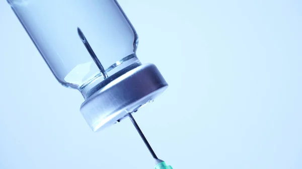 Töltőfecskendő Vakcina Injekciós Üvegből Extrém Makró Steril Orvosi Tűvel Coronavírus — Stock Fotó