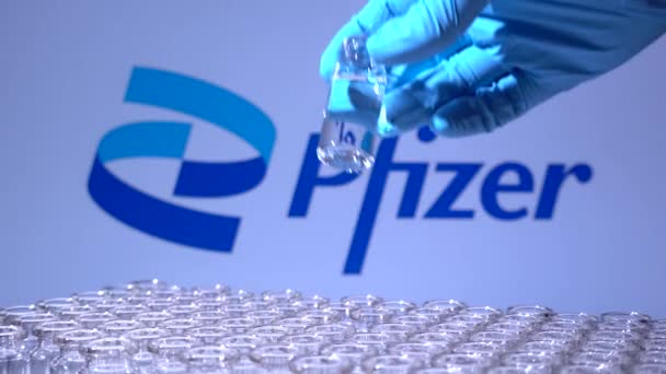 Toronto Ontario Canadá Febrero 2021 Pfizer Name Blur Científico Vacunal — Vídeos de Stock