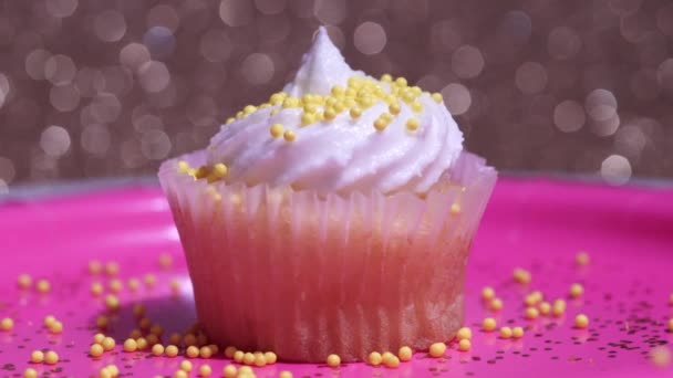 Söt Cupcake Makro Grunt Skärpedjup Dekoration Med Socker Strössel Cup — Stockvideo