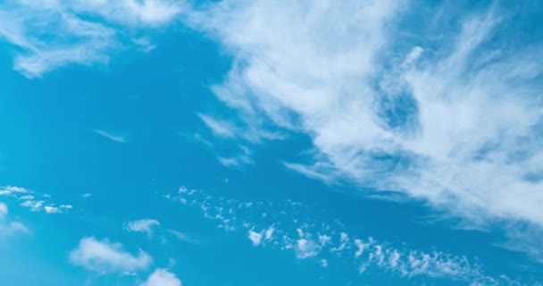 Feder Licht Himmel Natürlichen Hintergrund Zeitraffer Blau Weiße Wolkenlandschaft Zeitraffer — Stockvideo