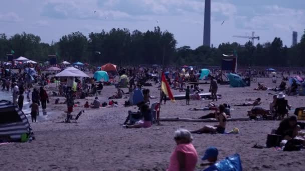 Toronto Ontario Kanada Lipca 2021 Roku Jezioro Ontario Woodbine Beach — Wideo stockowe