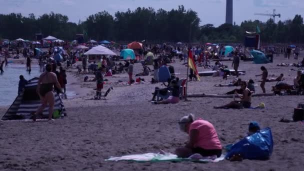 Toronto Ontario Kanada Juli 2021 Lake Ontario Woodbine Beach Ontario — Stockvideo