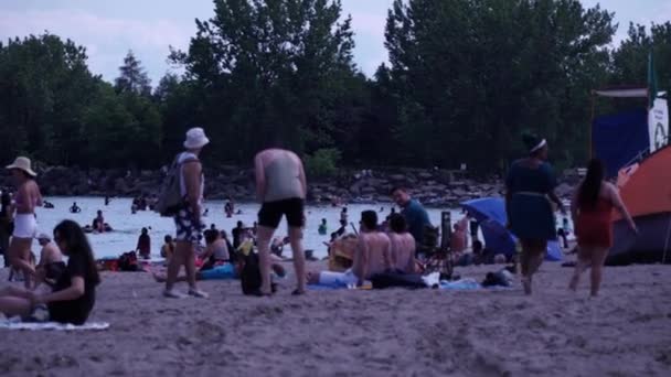 Toronto Ontario Kanada Juli 2021 Lake Ontario Woodbine Beach Ontario — Stockvideo