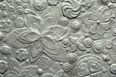 Metal flower plate