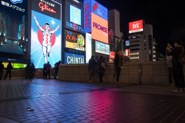 Dotonbori gatan i osaka japan — Stockfoto