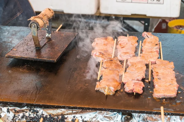 Brocheta de carne japonesa a la parrilla —  Fotos de Stock