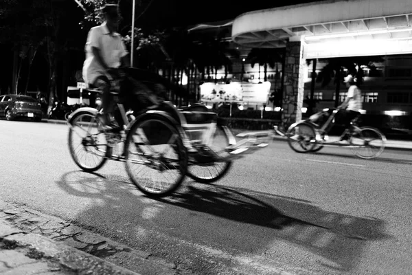 Abstract movement of cyclo driver in vietnam — Stock Photo, Image