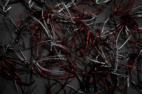 Resíduos de fio de alumínio vermelho no chão — Fotografia de Stock