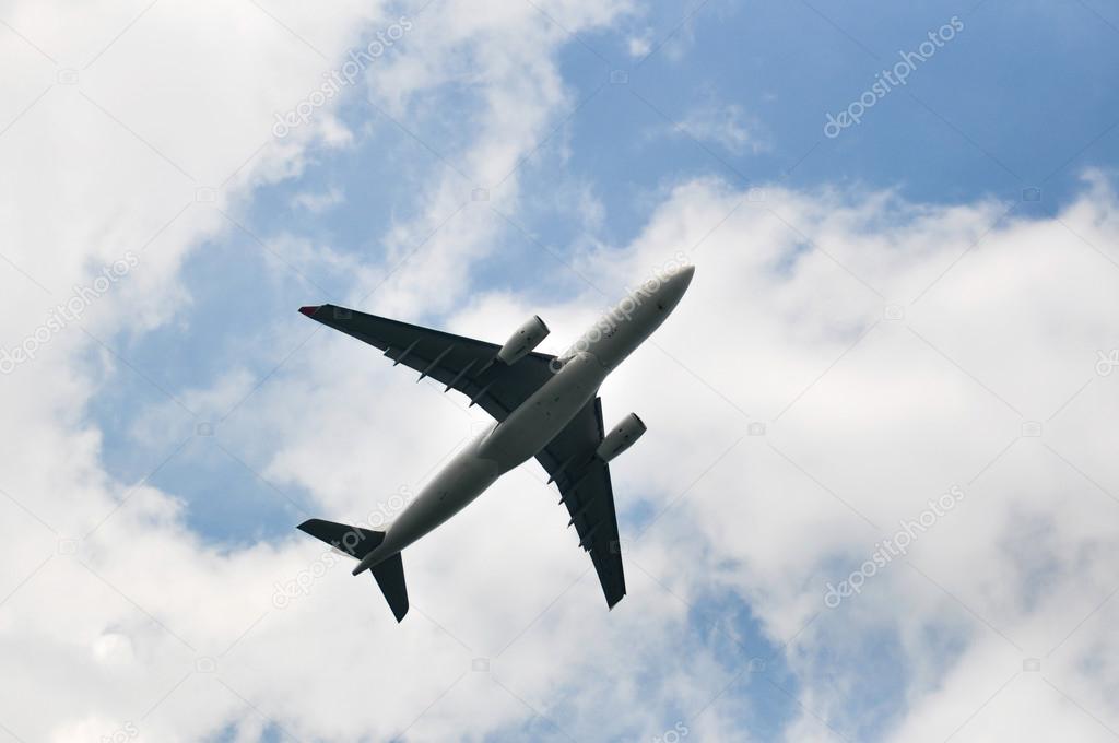 Jet airplane — Stock Photo © aon168 65175507