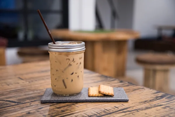 Fresh iced coffee — Stock Photo, Image