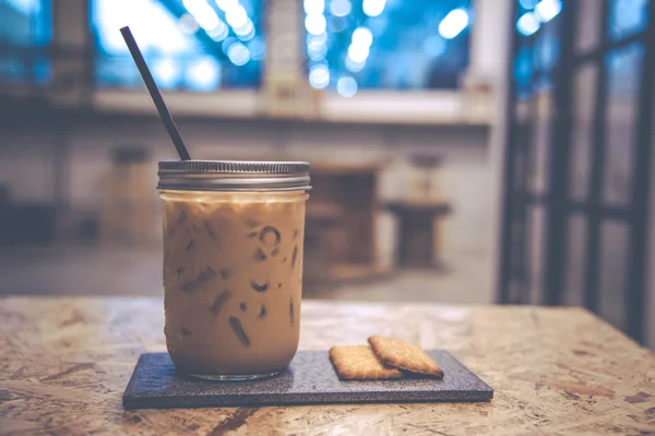 Fresh iced coffee — Stock Photo, Image