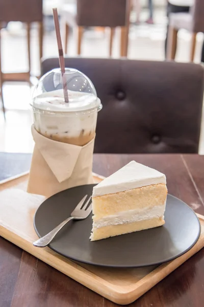 Coconut cake with iced coffee — Stock Photo, Image