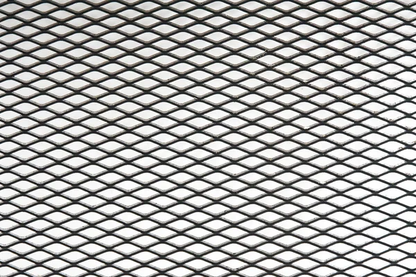 Beyaz arka plan üzerinde izole metal net — Stok fotoğraf