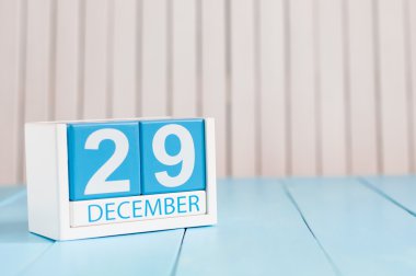 29 Aralık. Ayın 29.günü, ahşap arka plan takvimi. Yeni yıl iş konsepti. Kış zamanı. Metin için boş alan