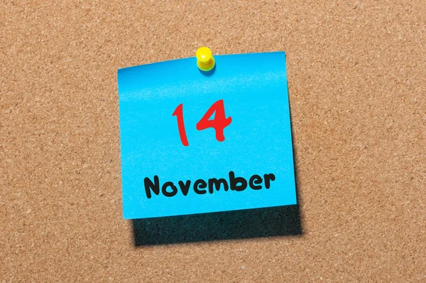 14 de Novembro. Dia 14 do mês, calendário de etiqueta de cor na placa de aviso prévio. Hora do Outono. Espaço vazio para texto — Fotografia de Stock