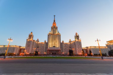 Lomonosov Moskova Devlet Üniversitesi serçe tepelerde ana bina