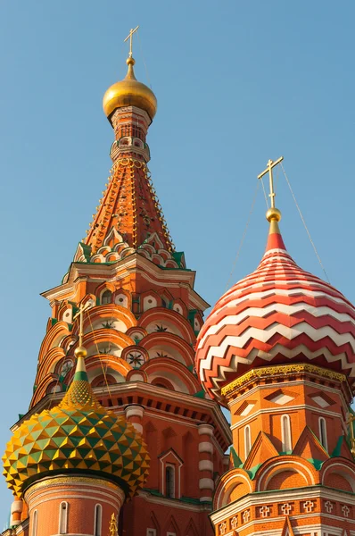 Moscovo. Praça Vermelha. Catedral de São Basílio. A Catedral de Proteção Santíssima Theotokos no Fosso — Fotografia de Stock