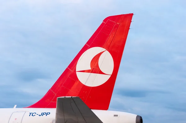 KIEV, UKRAINE - JULY 10, 2015: Turkish Airlines tail airplanes on July 2015 at Borispol. Turkishs Airline is the largest airline of Turkey with its headquarters in Istanbul. — 스톡 사진