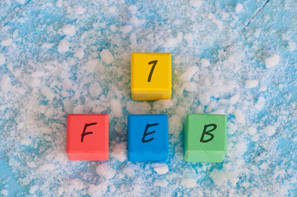 1 de fevereiro Calendário sobre cubos de madeira a cores. Parte de um conjunto — Fotografia de Stock