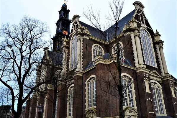 Edifício Antigo Amsterdã Durante Tempo Nublado Amsterdam Edifício Antigo Durante — Fotografia de Stock