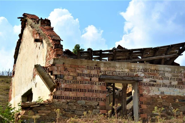 Bulgária Kardzhali Fényes Nappal Régi Vintage Elpusztult Ház Egy Bolgár — Stock Fotó