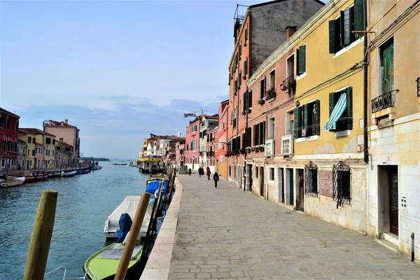 Venedikli Venedik Şehir Manzarası Güneşli Bir Günde Muhteşem Gondollar Antik — Stok fotoğraf