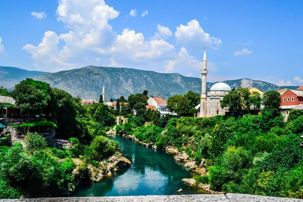 Grüne Stadt Von Bosnien Und Herzegowina Stadt Mostar Bosnien Und — Stockfoto