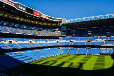 İspanya, Madrid, 17.02.2012. Güneşli bir günde futbol kulübü Real Madrid 'in Bernabeu Stadyumu tamamen boş..