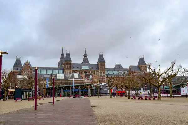 2012 Amsterdam Nederland Oude Gebouwen Amsterdam Tijdens Winter Bewolkt Weer — Stockfoto
