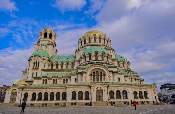 Preciosa Arquitectura Catedral Ortodoxa Alexander Nevsky Con Fondo Cielo Azul —  Fotos de Stock